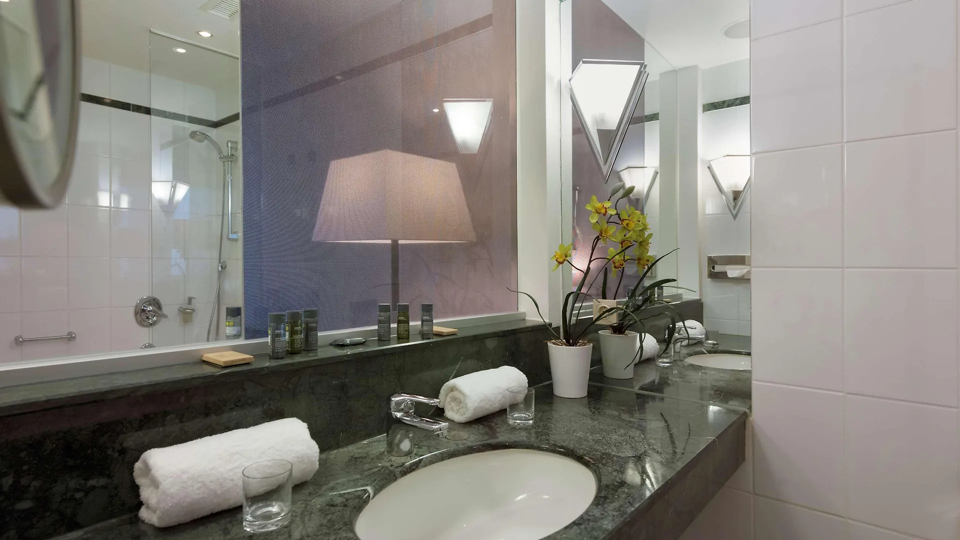 ****  Excelsior Hotel Nuernberg Fuerth, BW Signature Collection גרמניה